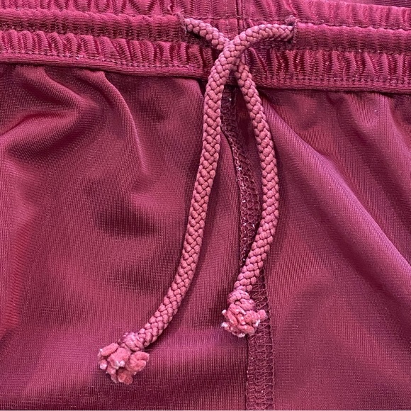 Vintage Starter Virginia Tech XL Basketball Shorts With Drawstring - Picture 8 of 8